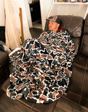 Load image into Gallery viewer, COZY BLANKET