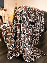 Load image into Gallery viewer, COZY BLANKET