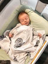 Load image into Gallery viewer, COZY BLANKET