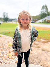 Load image into Gallery viewer, Windbreaker - Style 1