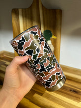 Load image into Gallery viewer, SC CAMO TUMBLER
